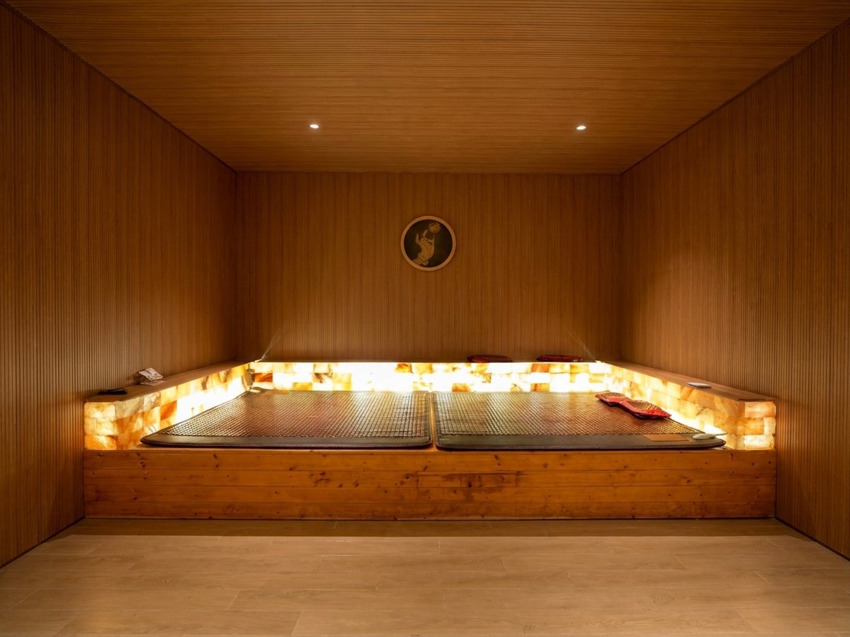 Salt-Stone Sweat Room